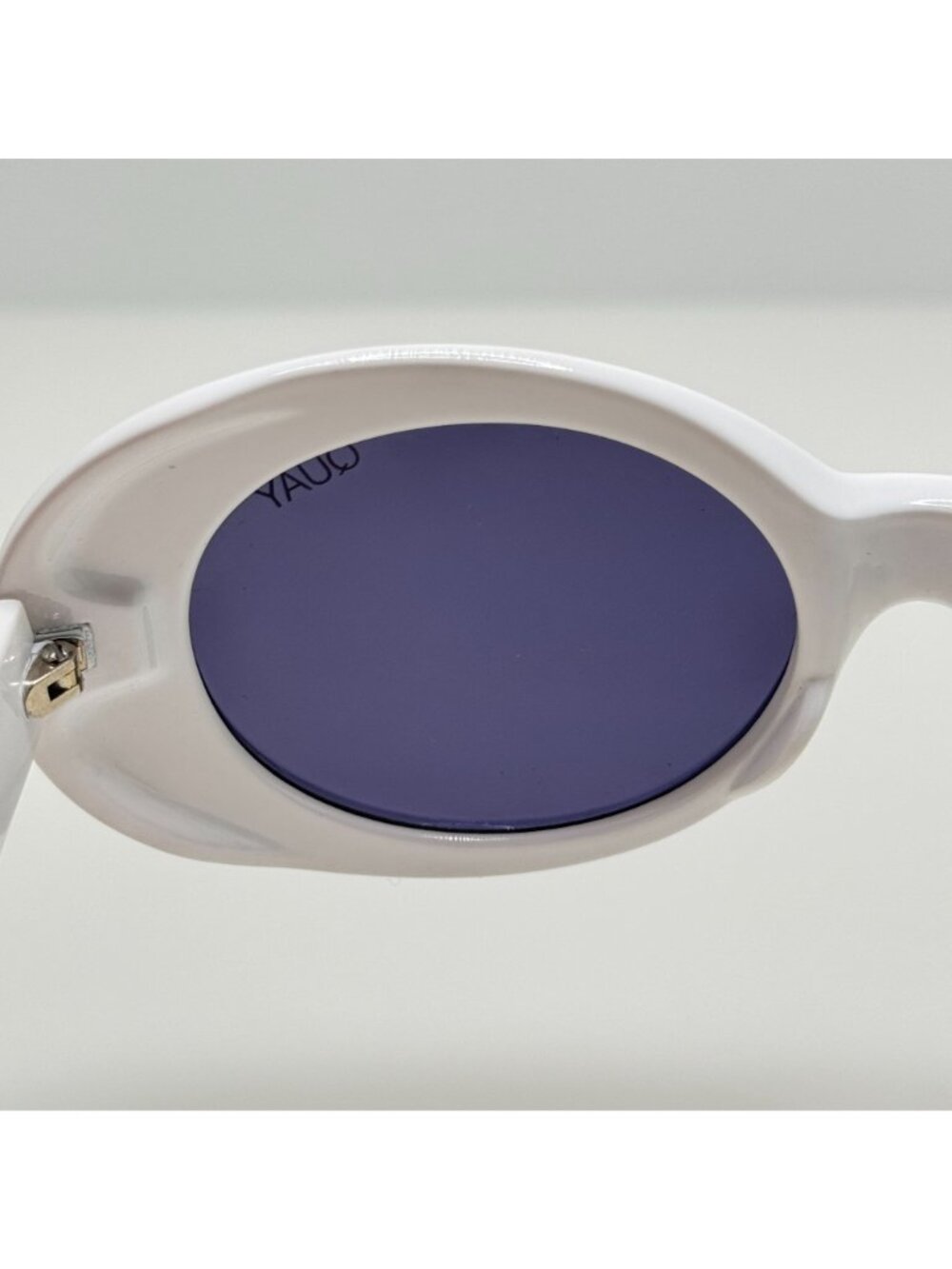 Quay Sunglasses Frivolous White 125 - Picture 7 of 8